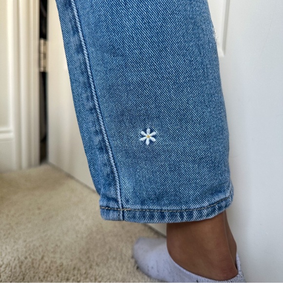 Raining Daisy Mom Jeans with Embroidered Flowers - Picture 8 of 8